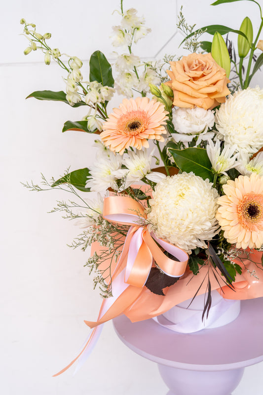 White pastel Hat Box