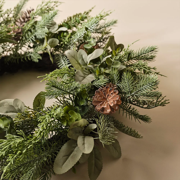 Wreath Pine Cone Mix 61cmD